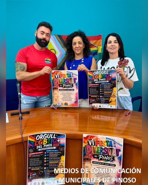 🏳️🌈 Presentada la VI Festa de la Diversitat del Pinós

L’Ajuntament del Pinós, a través de la Regidoria d’Igualtat i Diversitat, juntament amb les associacions Àmunt, Transfem PV i Adhara, ha dissenyat un complet programa d’actes per a l’últim cap de setmana de juny.
Com han destacat l'alcaldessa, Silvia Verdú, la regidora María José Moya i el president d'Àmunt, Alfred Escolano, l’objectiu és clar: "Estima, respecta, visibilitza i celebra".
Una agenda que combina divulgació científica, gastronomia local, esport i oci festiu per a totes les edats (consultar programació en els cartells adjunts).
Algunes activitats requereixen inscripció prèvia. 📞 Reserva ja la teua plaça al telèfon: 684 41 17 73.
💬 "No cal ser gai per a donar suport a esta celebració, és per a tots i totes i per a totes les edats. Volem posar en valor que som un poble igualitari, divers i respectuós", recorda Alfred Escolano.
💬 Per la seua part, l'alcaldessa Silvia Verdú convida a tot el poble a participar per a "normalitzar el que ja ha de ser normal i demostrar que som una societat plural que avança i que no pot caminar cap a darrere".
Més informació: https://short.do/yGR4GN
#Orgull2026 #ElPinósDivers #FestaDeLaDiversitat #LGTBIQ #Igualtat #ElPinós Respecte