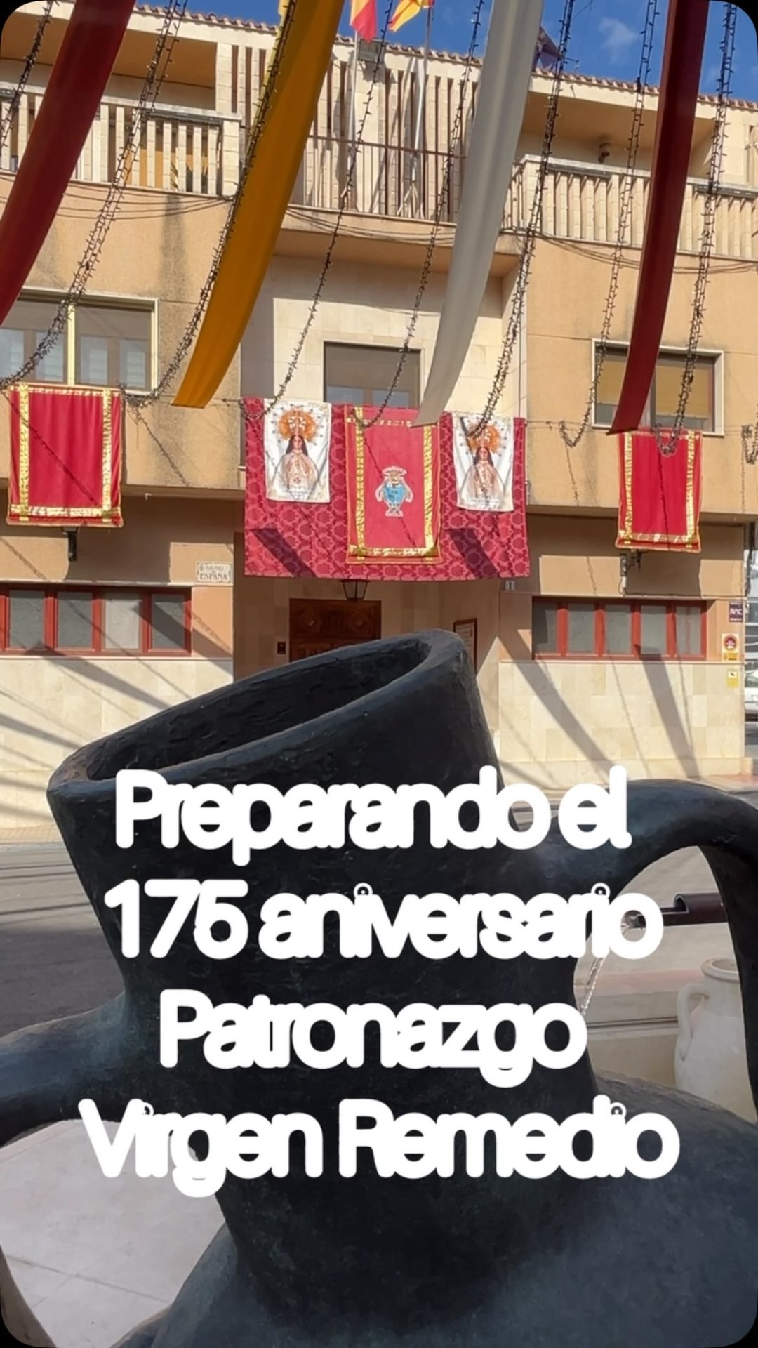 Este viernes 2 y sábado 3 de octubre, Pinoso se prepara para celebrar el 175.º aniversario del Patronazgo de la Virgen del Remedio. 💙

🙏 Una fecha histórica que nos invita a compartir, recordar y celebrar juntos nuestra devoción y nuestras tradiciones.

📅 VIERNES 2 DE OCTUBRE
🎉 Comienzan los actos conmemorativos.

📅 SÁBADO 3 DE OCTUBRE
🕕 18:00 horas
⛪ PROCESIÓN DE LA VIRGEN DEL REMEDIO

Un momento muy especial para acompañar a nuestra Patrona por las calles de Pinoso y vivir juntos esta celebración tan significativa. 💙

¡Pinoso se prepara para celebrar 175 años de Patronazgo!
🌹 ¡Viva la Virgen del Remedio! 🌹